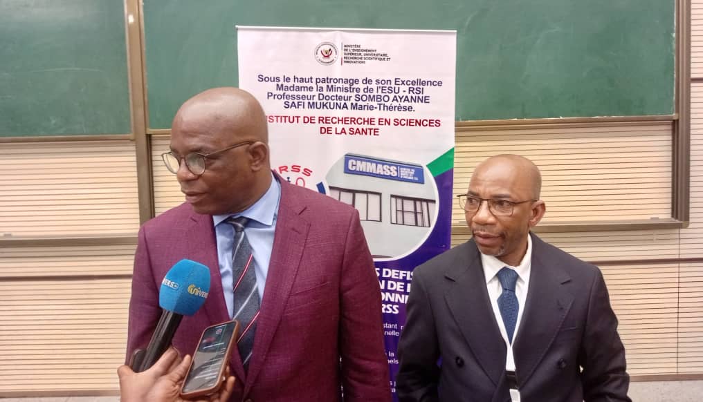 Clôture de l’atelier sur l’intégration de la médecine traditionnelle au CMMASS/IRSS : le DG Nyembue Tshipukane Dieudonné appelle à une synergie entre médecine moderne et traditionnelle pour un meilleur bien-être des patients